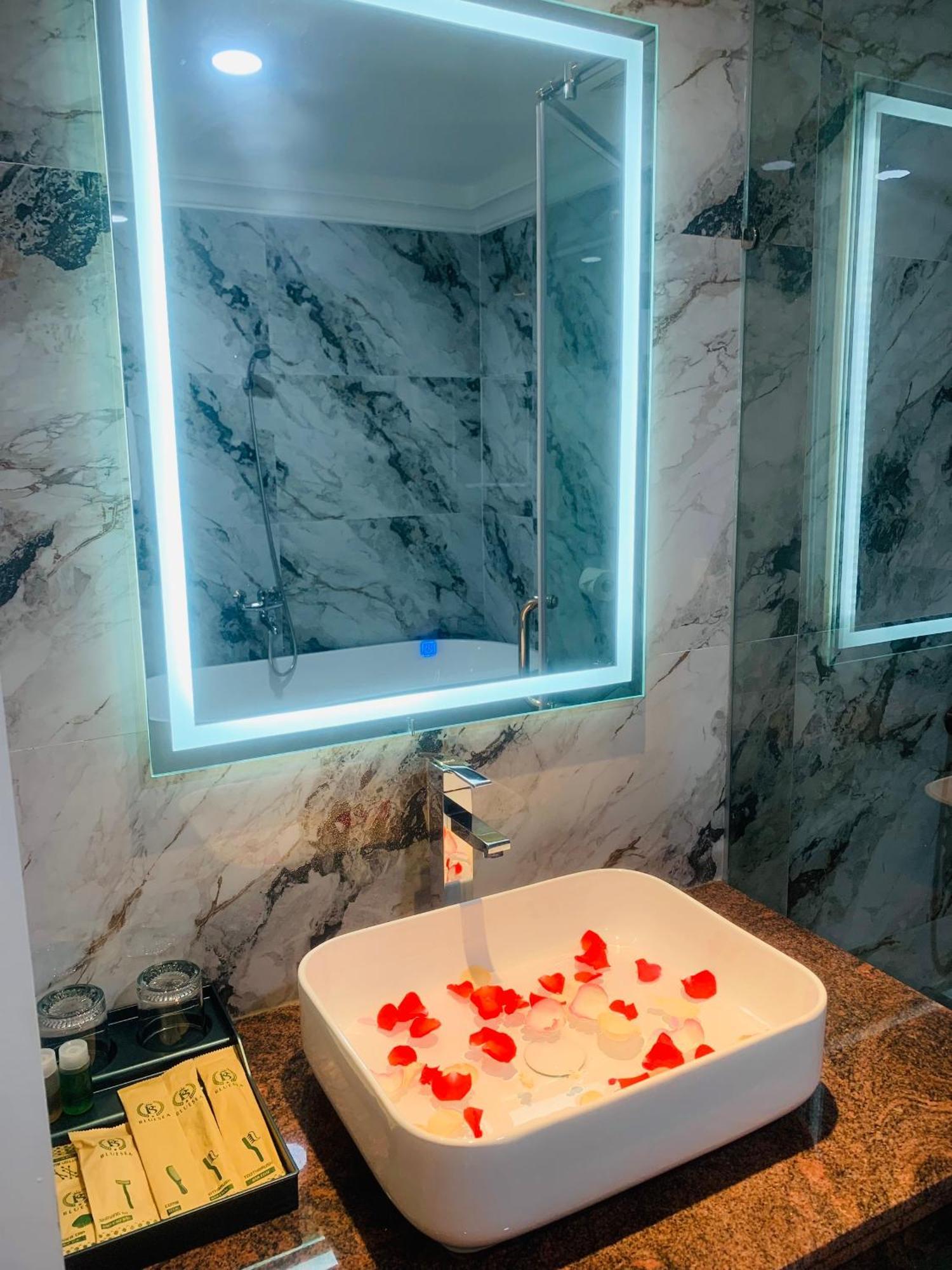 Blue Sea Hue Hotel Ngoại thất bức ảnh